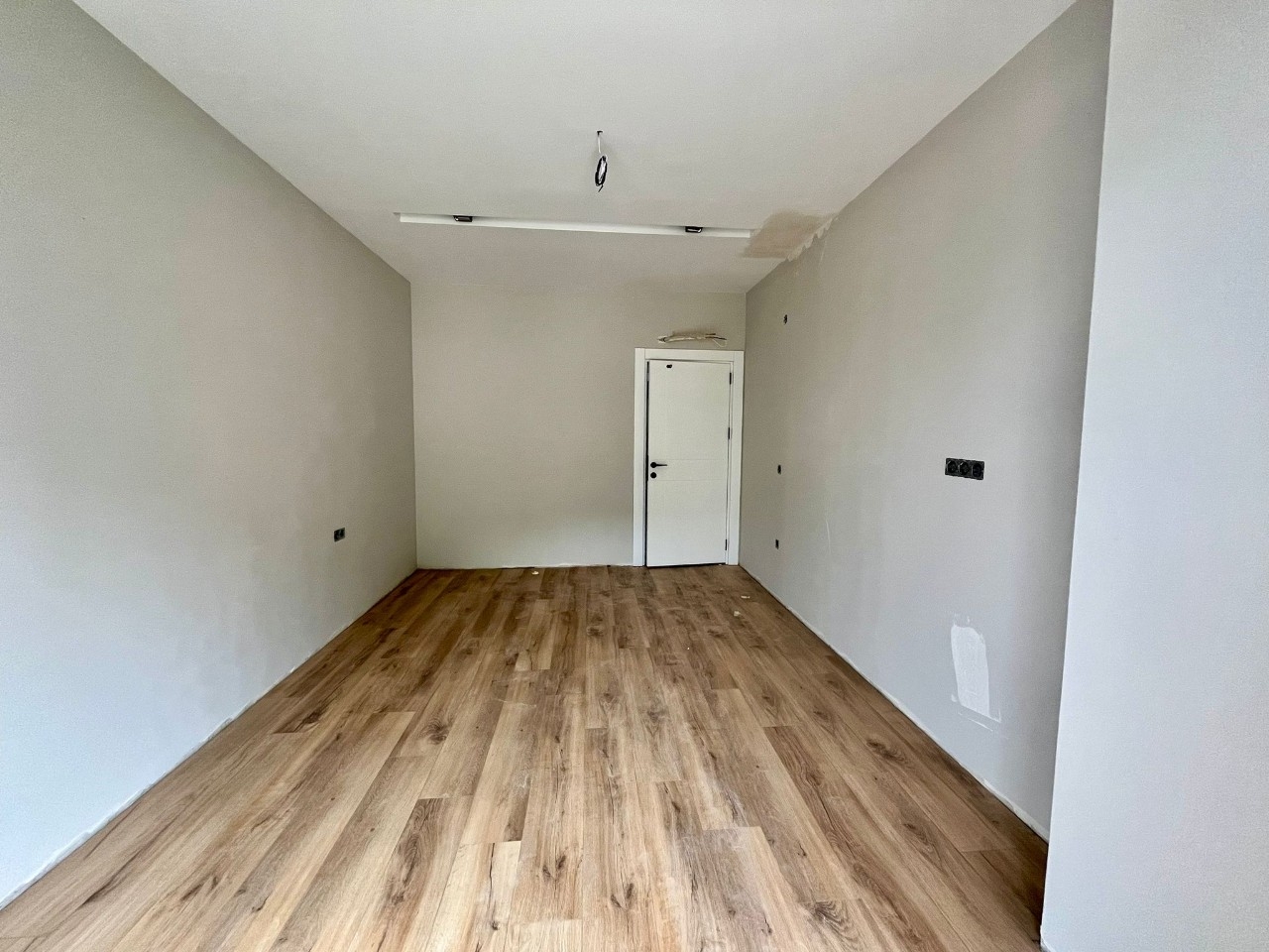 Luxury 2+1 Apartment with Mountain View in Alanya Center