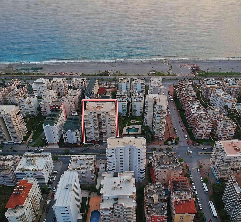 Substantially furnished apartment is 100m away from the beach 
