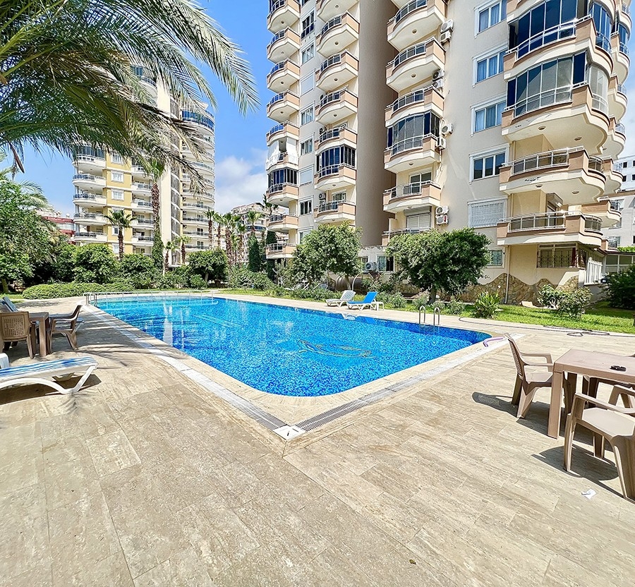 Substantially furnished apartment is 100m away from the beach 