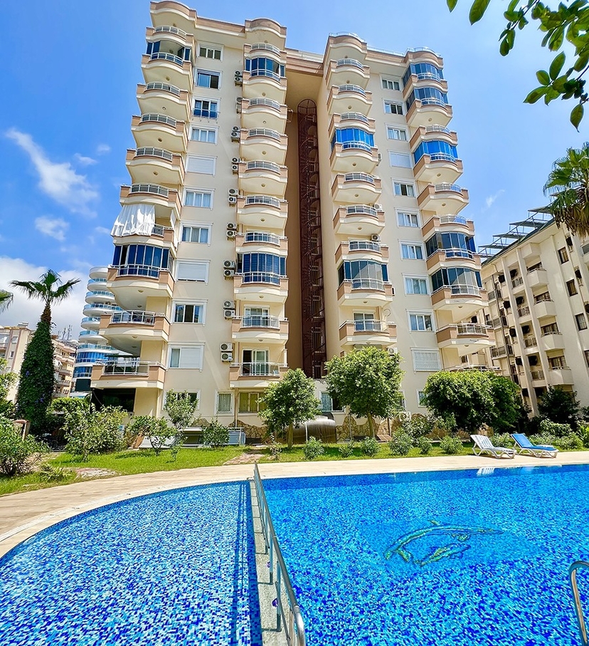 Substantially furnished apartment is 100m away from the beach 