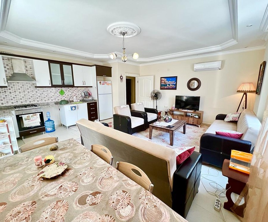 Substantially furnished apartment is 100m away from the beach 