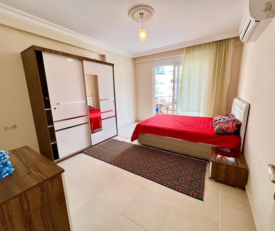 Substantially furnished apartment is 100m away from the beach 