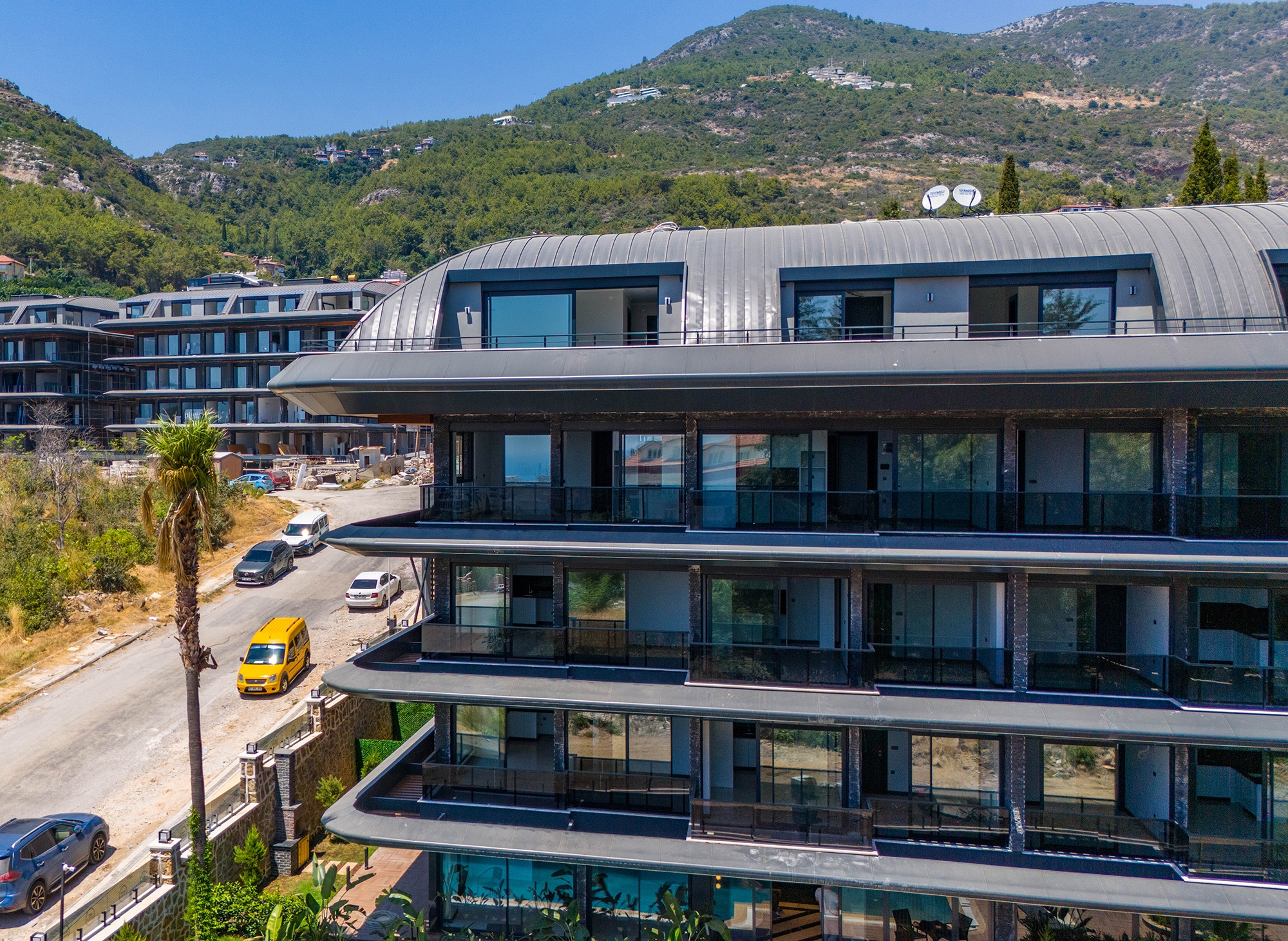 Luksus 1+1 Lejlighed med Hav- og Slotudsigt i Hasbahce, Alanya