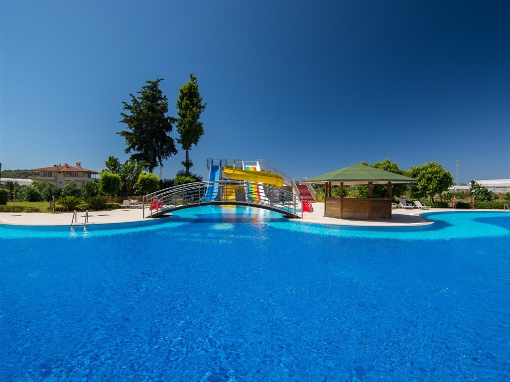 Fascinating 2 bedroom apartment for sale in Alanya