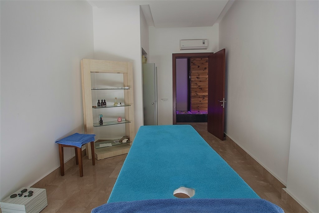Fascinating 2 bedroom apartment for sale in Alanya