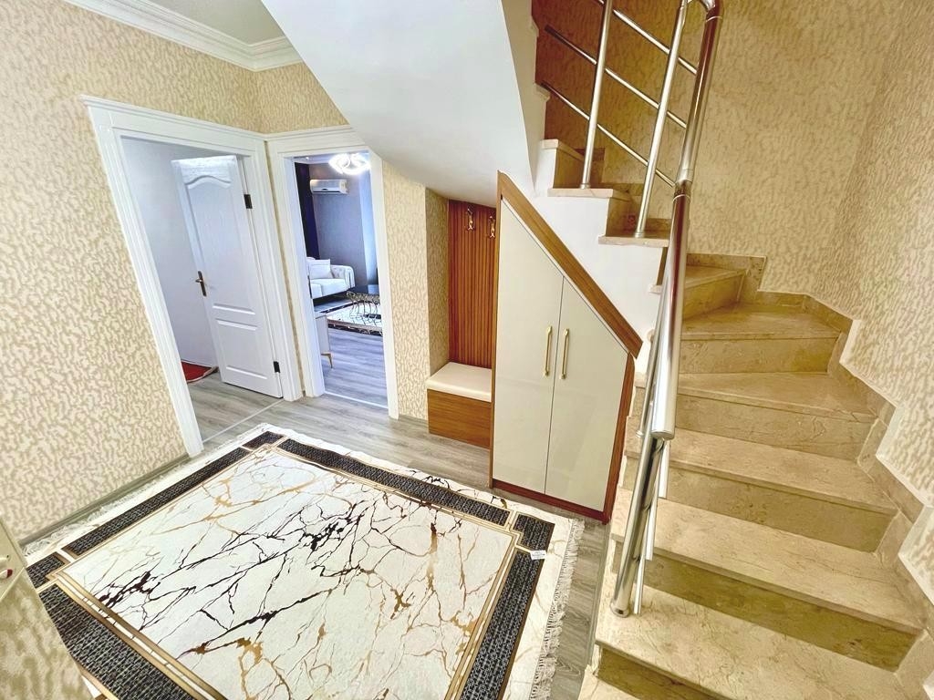 Rummelig 4+1 Bjergudsigt Penthouse i Alanya - Oba