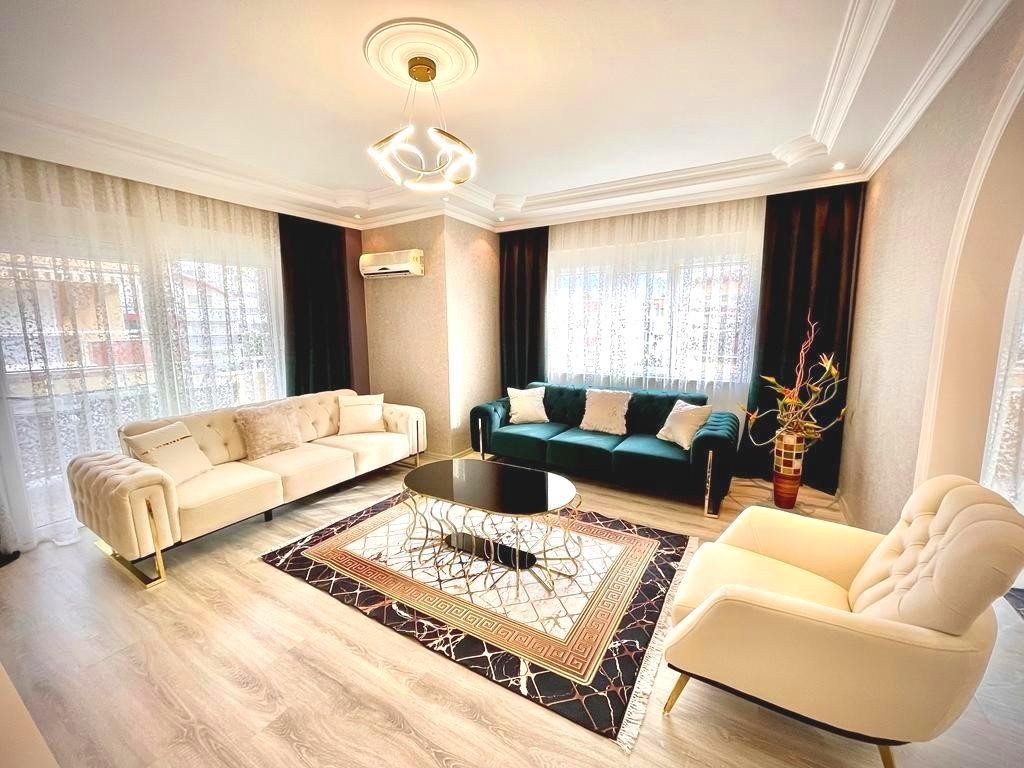 Rummelig 4+1 Bjergudsigt Penthouse i Alanya - Oba