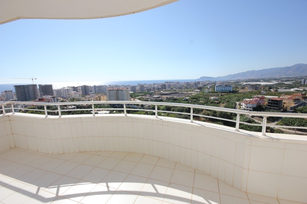 Atemberaubende Wohnung mit 2+1 Schlafzimmern und Meerblick in Mahmutlar