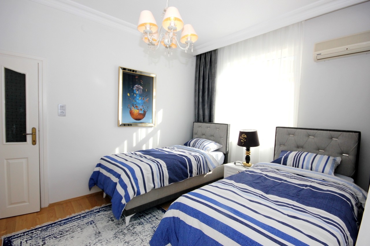 2+1 Lejlighed med bjergudsigt i Mahmutlar, Alanya