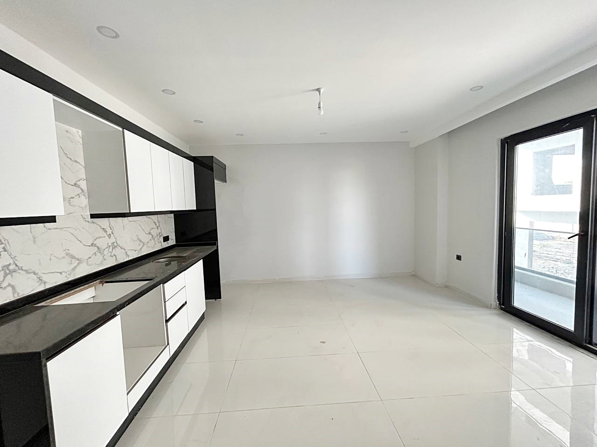 Stilvolle 1+1 Wohnung mit Meerblick und Bergblick, Alanya - Payallar