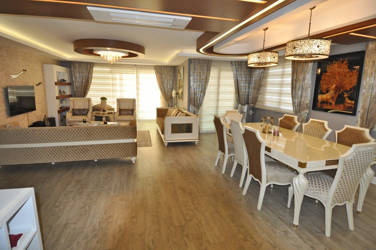 Harmoniously equipped apartment in Alanya