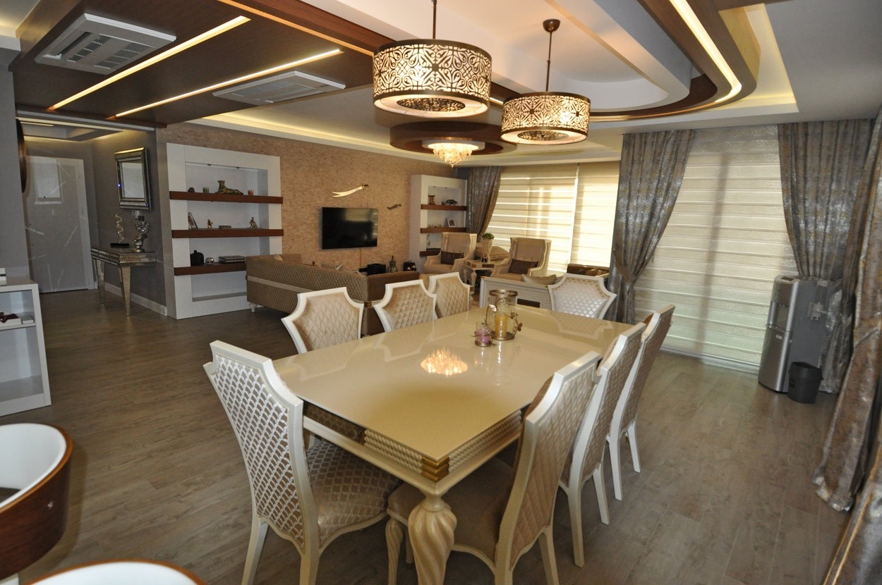 Harmoniously equipped apartment in Alanya