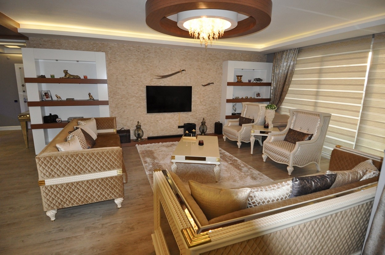 Harmoniously equipped apartment in Alanya