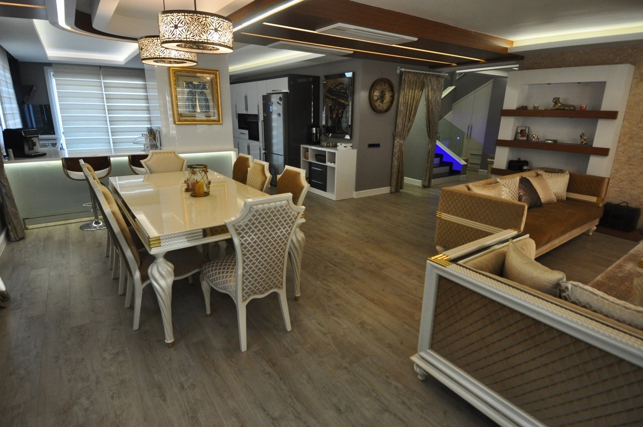 Harmoniously equipped apartment in Alanya