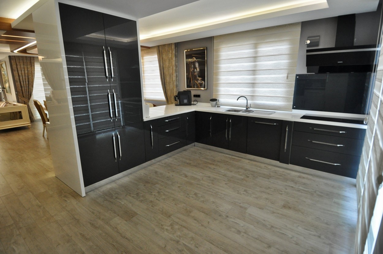 Harmoniously equipped apartment in Alanya