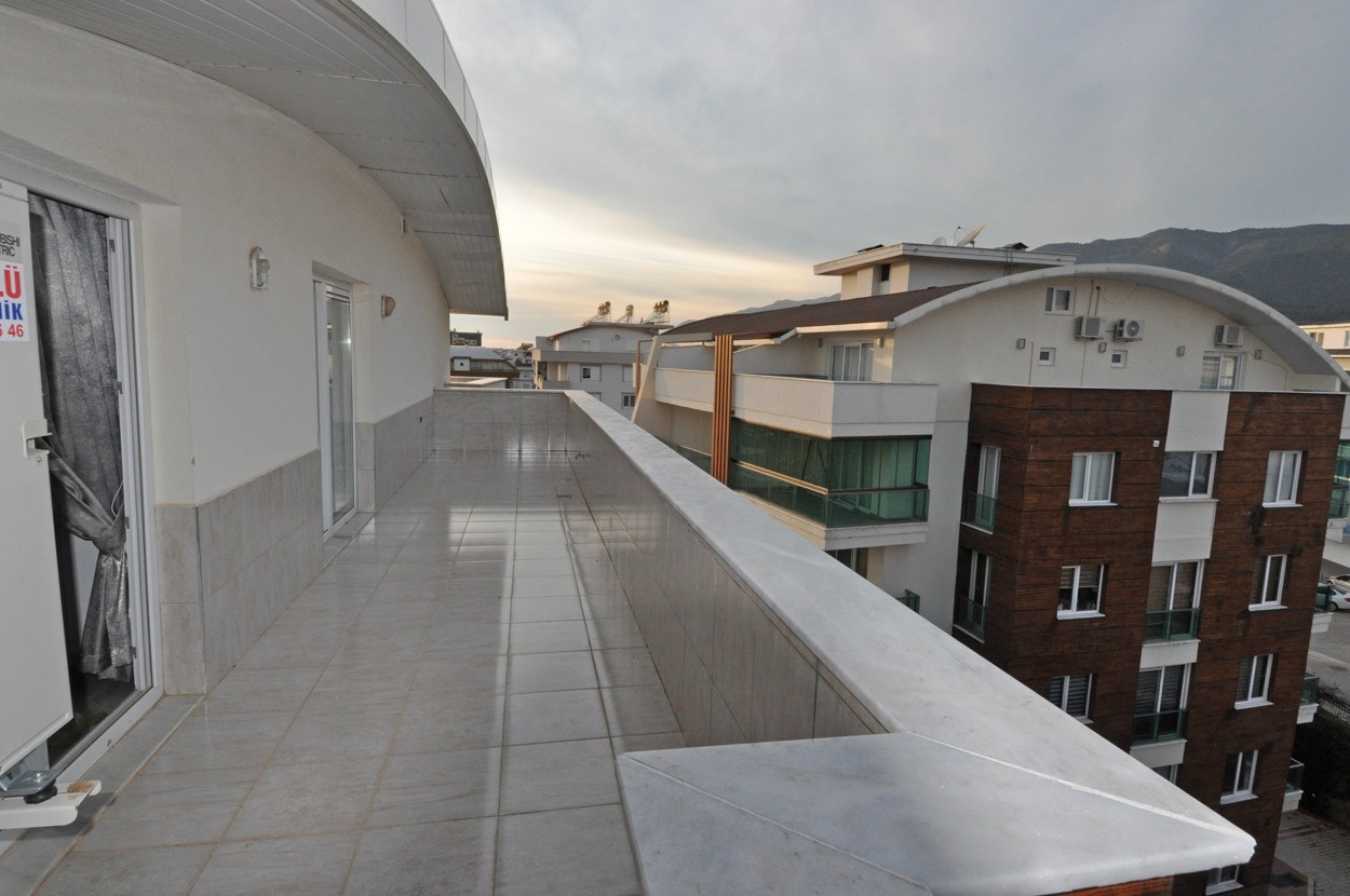 Harmoniously equipped apartment in Alanya