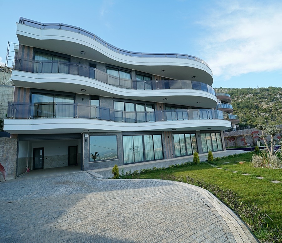Luksus 6+1 Villa med Hav- og Slotsudsigt, Alanya