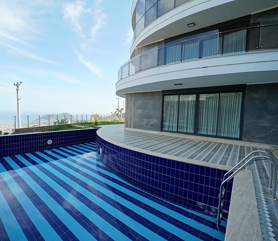 Luksus 6+1 Villa med Hav- og Slotsudsigt, Alanya