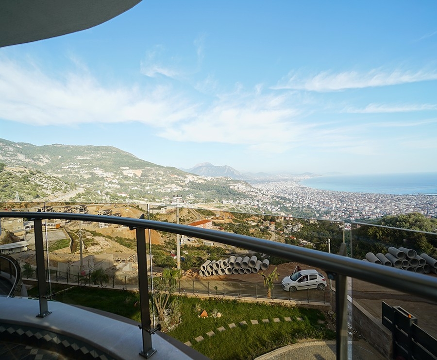 Luksus 6+1 Villa med Hav- og Slotsudsigt, Alanya