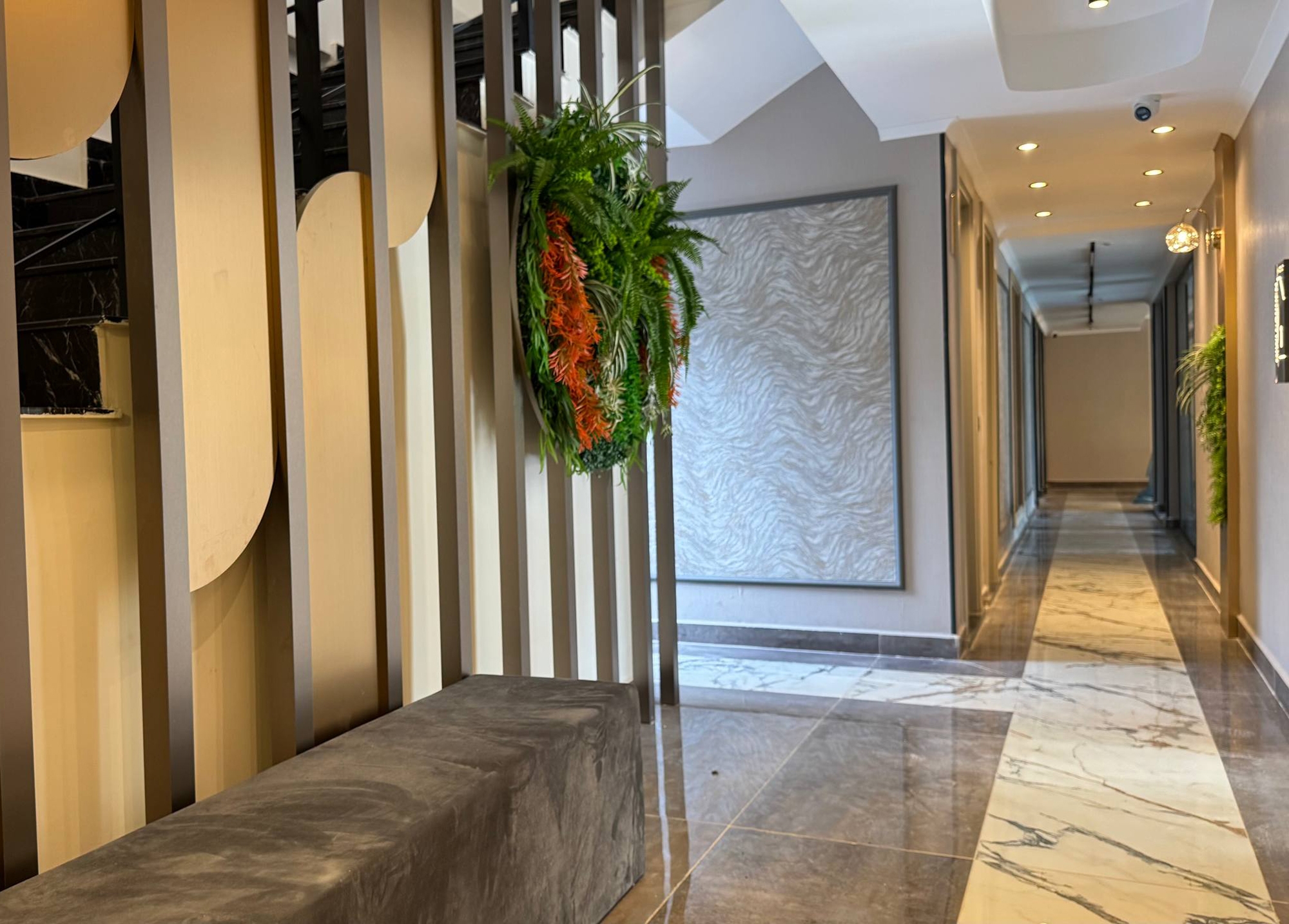 Ylellinen 2+1 huoneisto meri- ja vuorinäköalalla Alanyassa