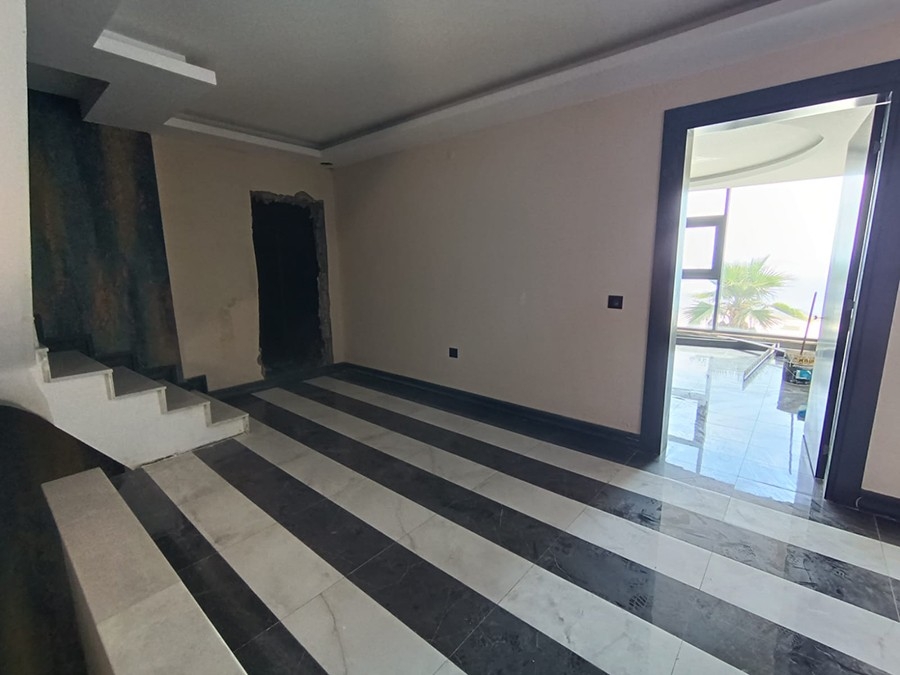 Ylellinen 4+1 huvila meri- ja linnoitusnäköalalla, Alanya Tepe