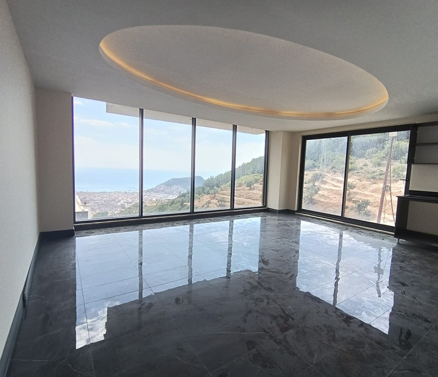 Ylellinen 4+1 huvila meri- ja linnoitusnäköalalla, Alanya Tepe
