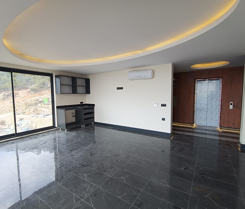 Ylellinen 4+1 huvila meri- ja linnoitusnäköalalla, Alanya Tepe