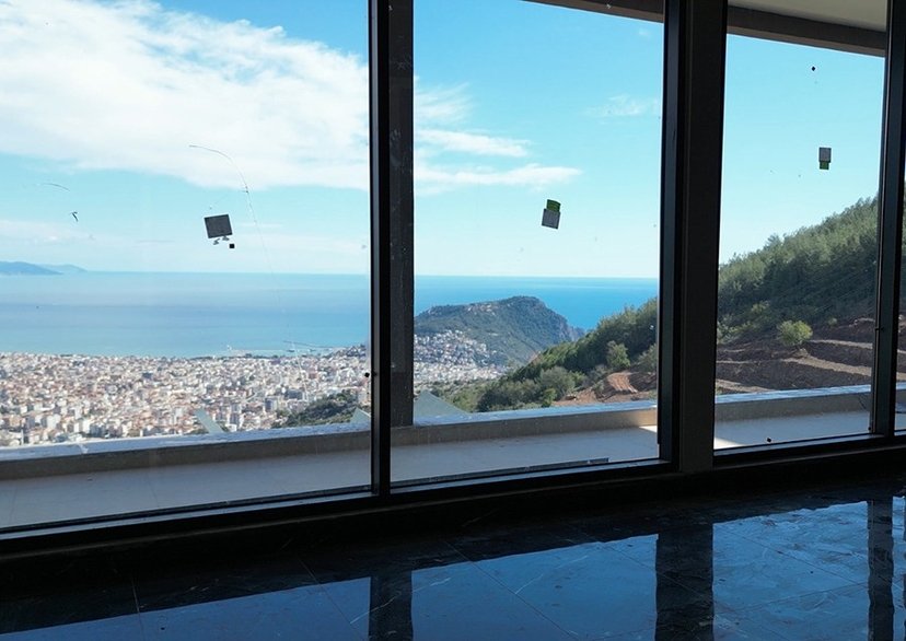 Ylellinen 4+1 huvila meri- ja linnoitusnäköalalla, Alanya Tepe