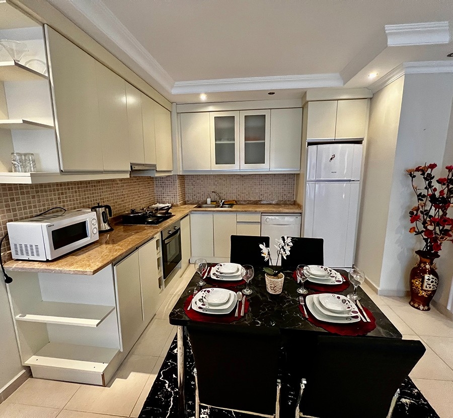 Castle and Mountain Views 2+1 Apartment in Mahmutlar, Alanya