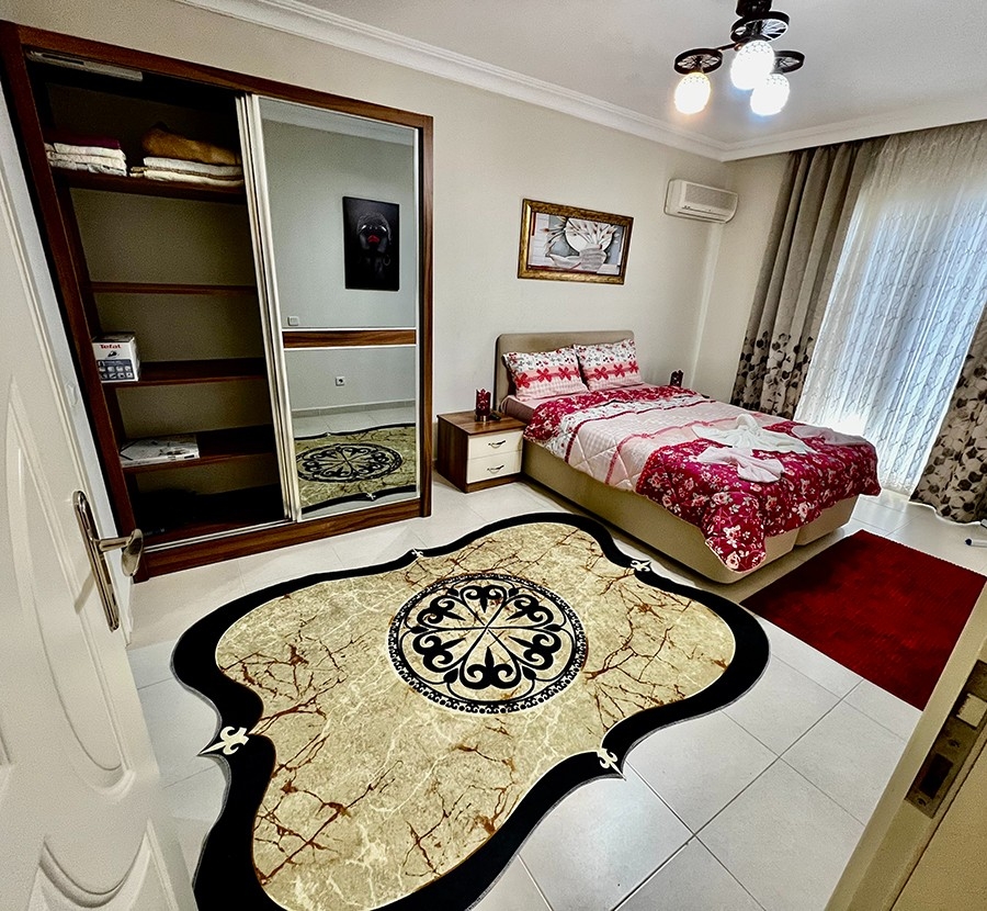 Castle and Mountain Views 2+1 Apartment in Mahmutlar, Alanya