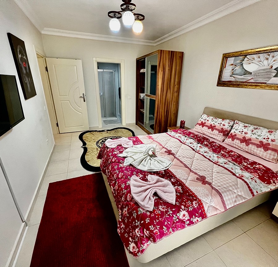 Castle and Mountain Views 2+1 Apartment in Mahmutlar, Alanya