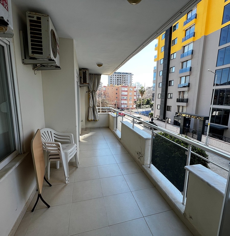 Castle and Mountain Views 2+1 Apartment in Mahmutlar, Alanya