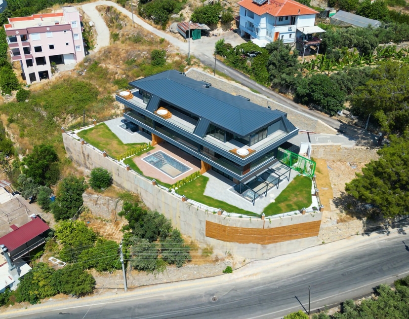 Luksus 5+1 Villa med Bjergudsigt i Alanya