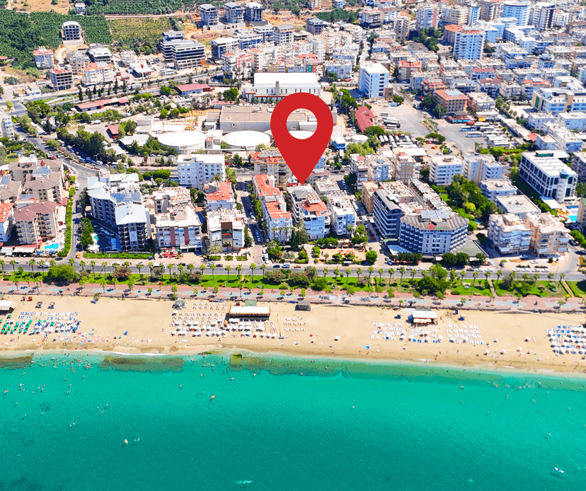 Luxury 1+1 Apartment with Castle and Mountain Views in Alanya Center