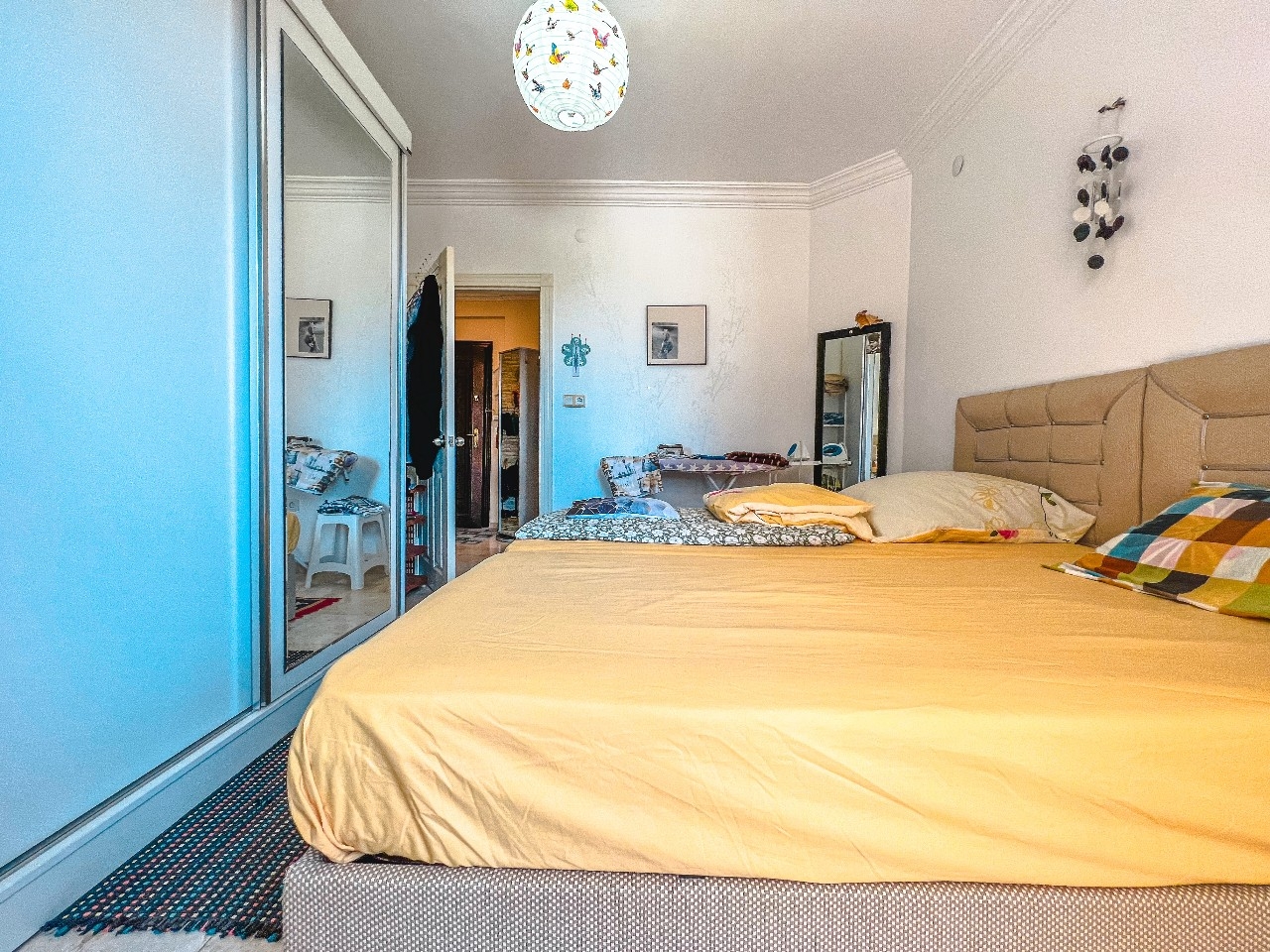 Lovely furnished 2-bedroom apartment with a sea view in Mamhutlar