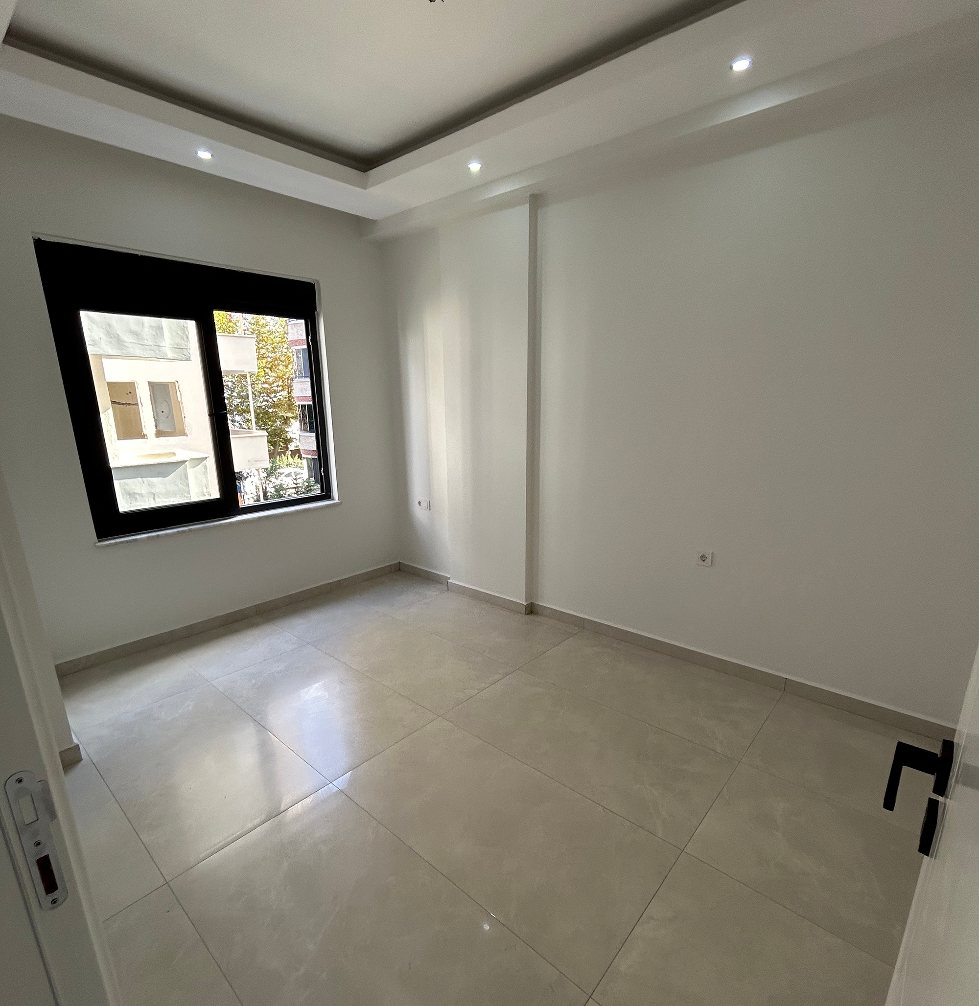 Bergblick 1+1 Wohnung in Mahmutlar, Alanya