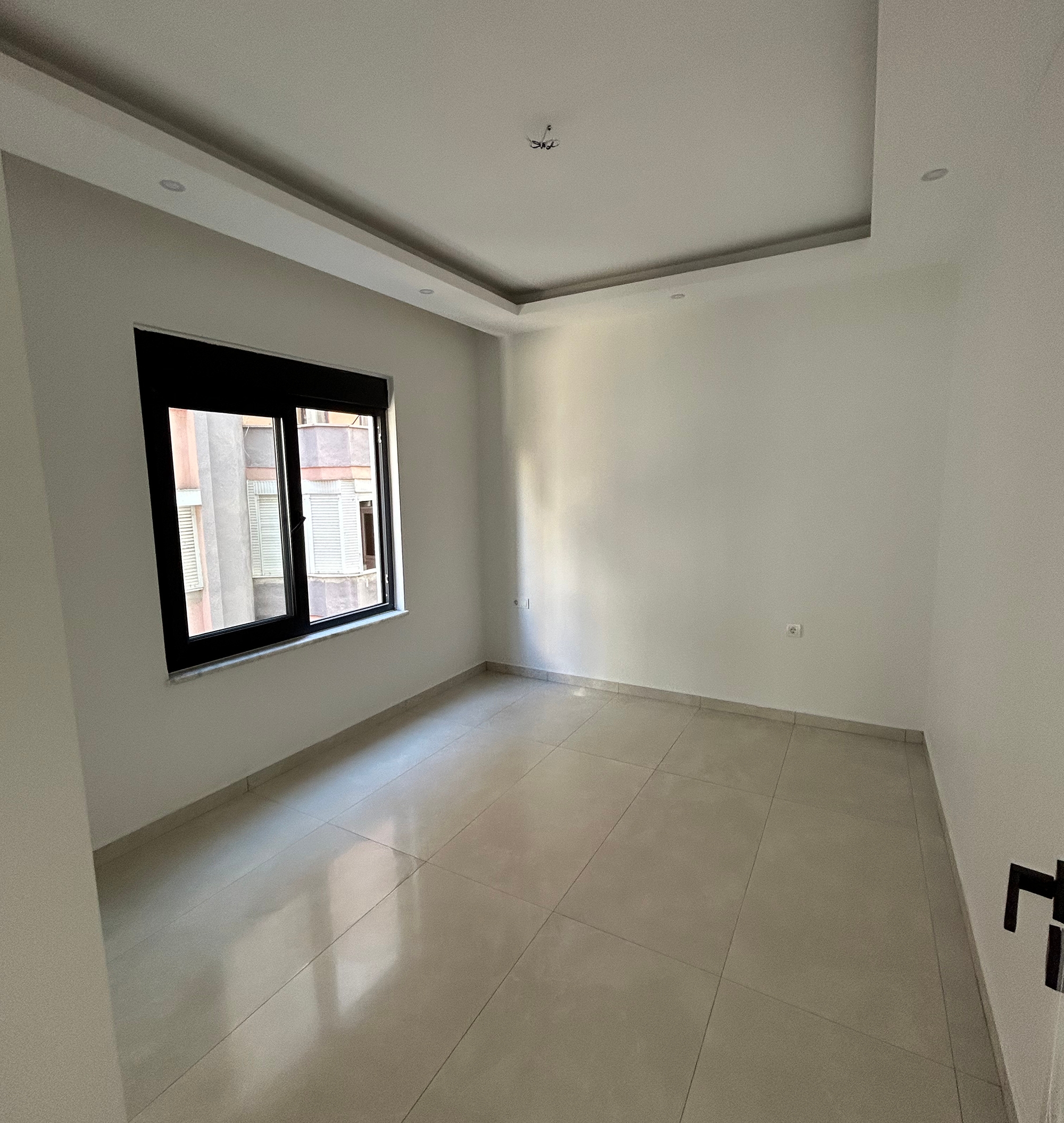 Bergblick 1+1 Wohnung in Mahmutlar, Alanya
