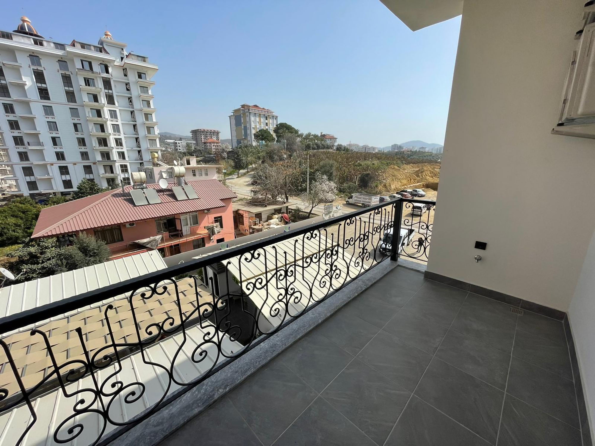 Solrig 1+1 Lejlighed med Bjergudsigt, Mahmutlar