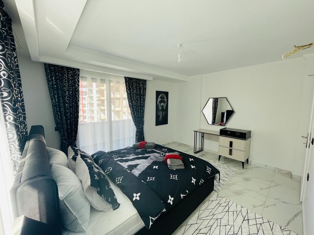 Bergblick 2+1 Wohnung mit Pool und Fitness in Alanya - Mahmutlar