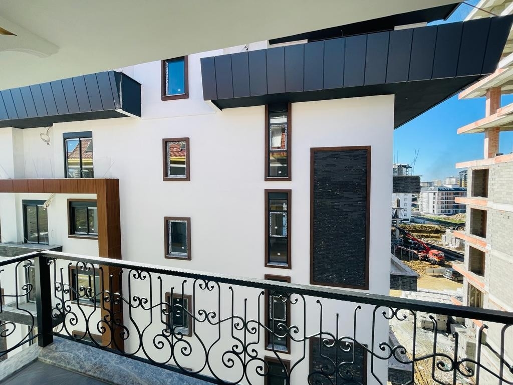 Bergblick 2+1 Wohnung mit Pool und Fitness in Alanya - Mahmutlar