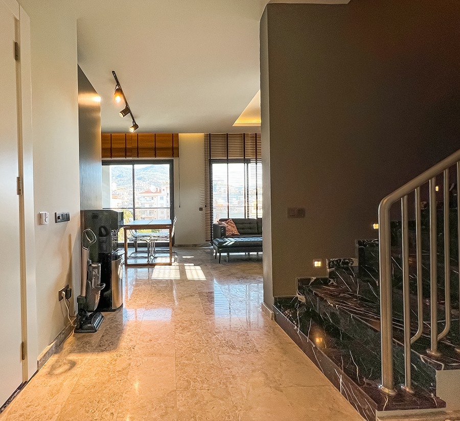 Luxuriöses 2+1 Penthouse mit Burg- und Bergblick, Alanya Zentrum