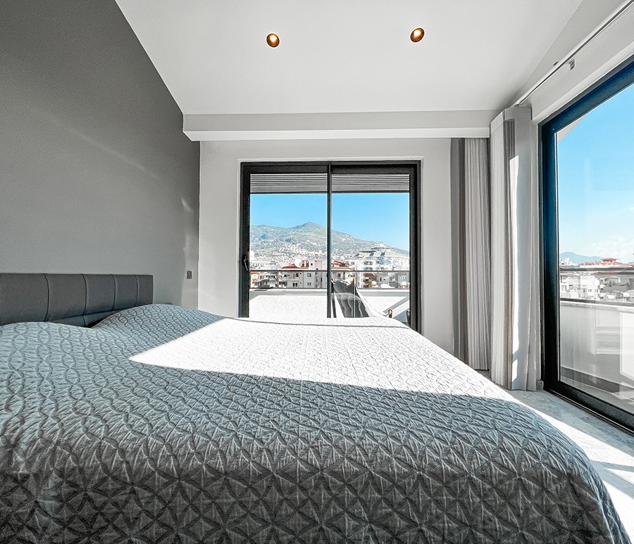 Luxuriöses 2+1 Penthouse mit Burg- und Bergblick, Alanya Zentrum