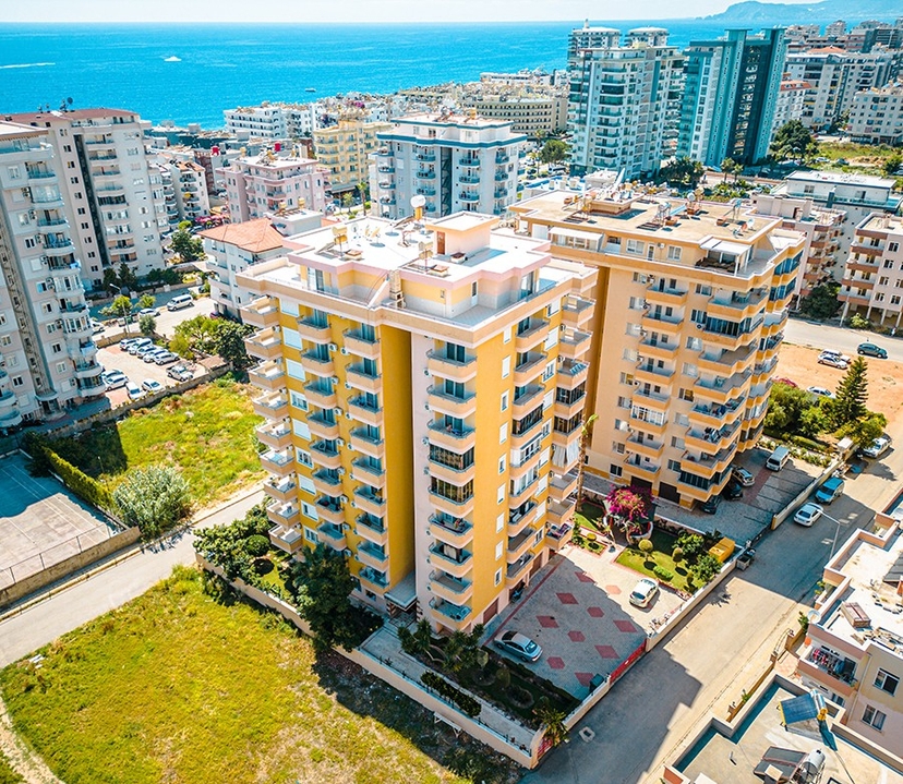 4+1 Penthouse med Hav- og Bjergudsigt i Alanya, Mahmutlar