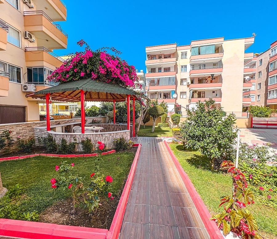 4+1 Penthouse med Hav- og Bjergudsigt i Alanya, Mahmutlar