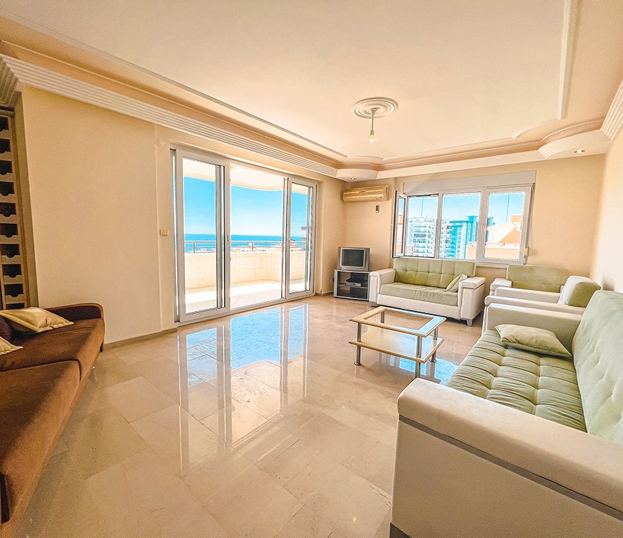 4+1 Penthouse med Hav- og Bjergudsigt i Alanya, Mahmutlar