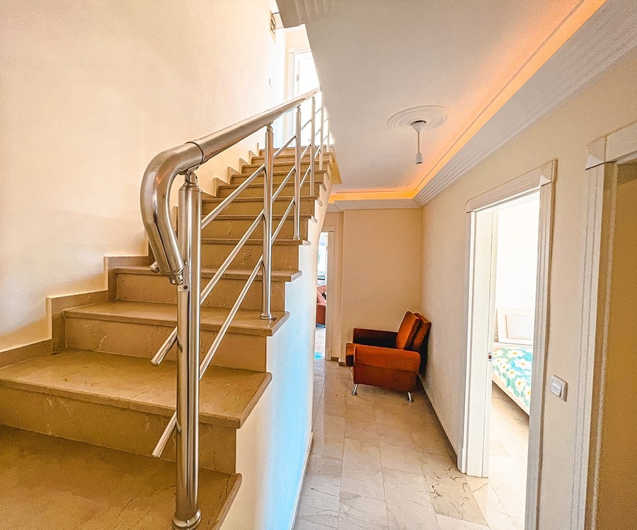 4+1 Penthouse med Hav- og Bjergudsigt i Alanya, Mahmutlar