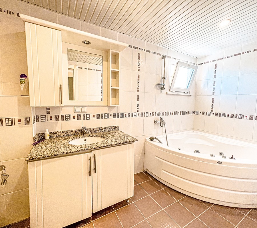 4+1 Penthouse med Hav- og Bjergudsigt i Alanya, Mahmutlar