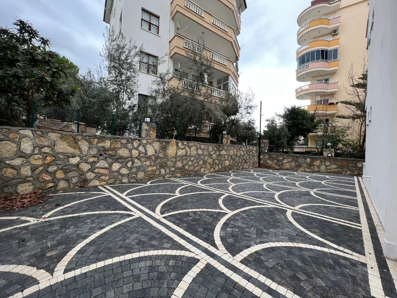 2-bedroom apartment in recently built new complex in Avsallar