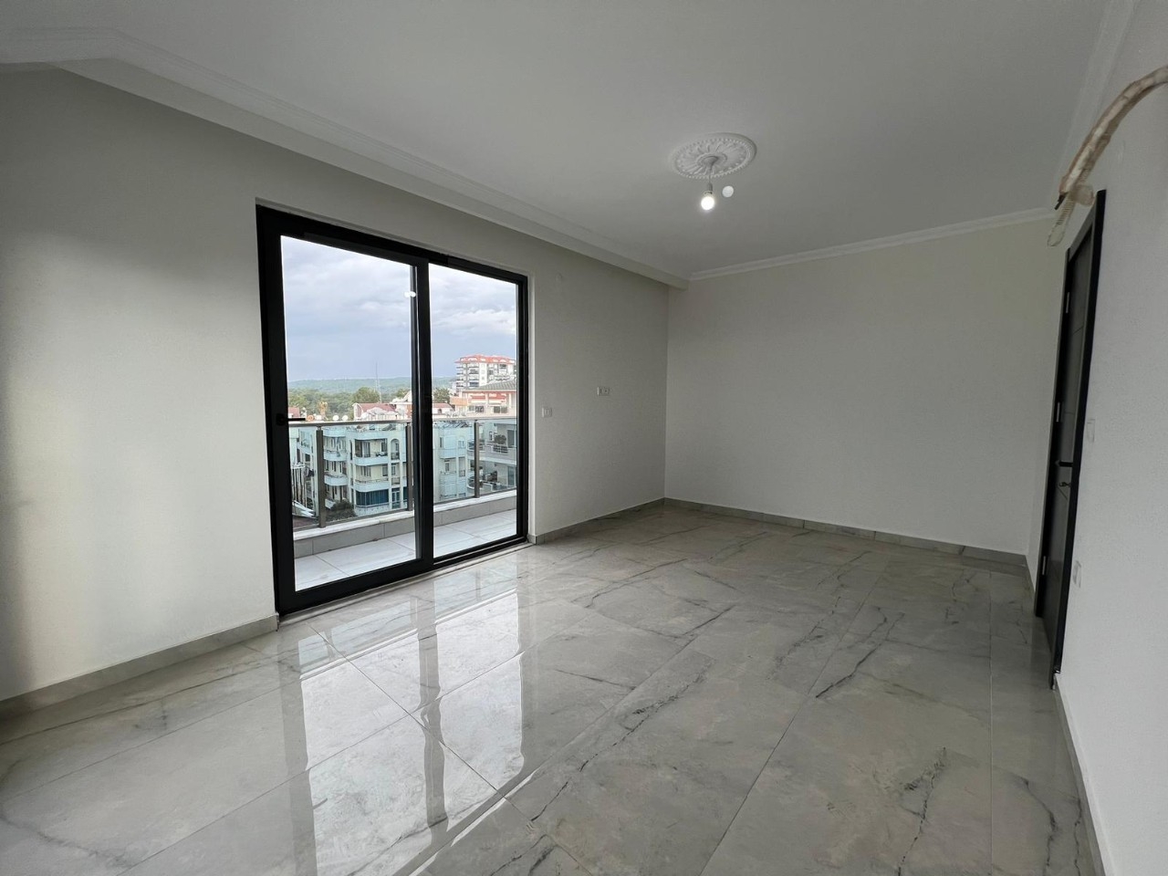2-bedroom apartment in recently built new complex in Avsallar