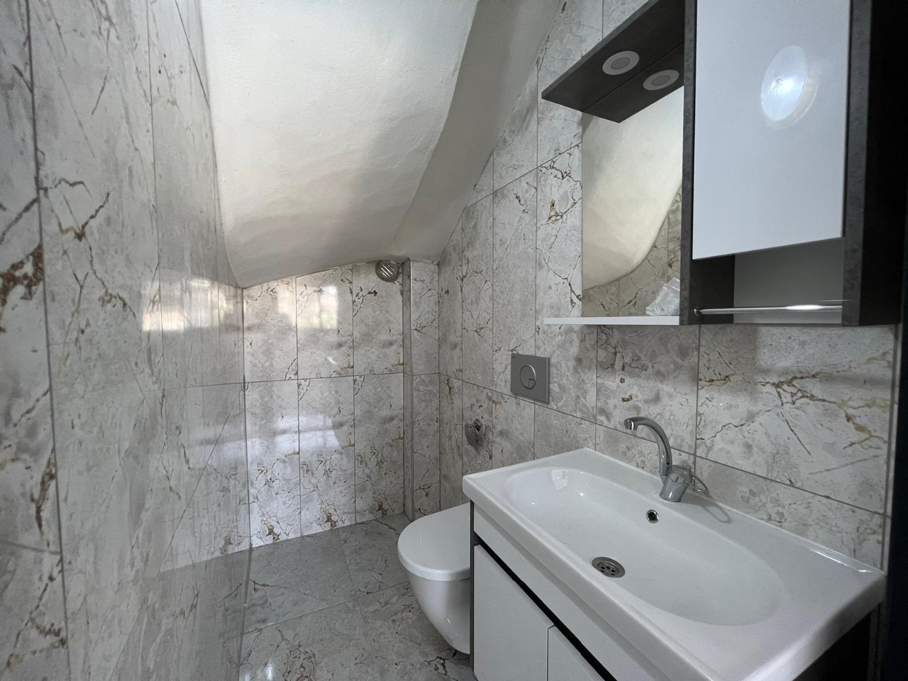 2-bedroom apartment in recently built new complex in Avsallar